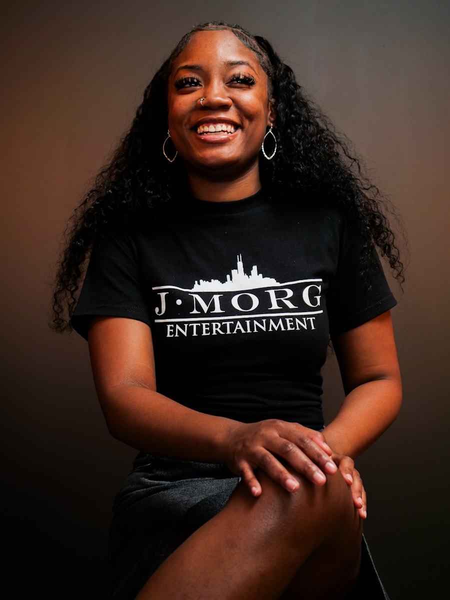 Portrait of Tolu, a Nigerian woman with natural hair.